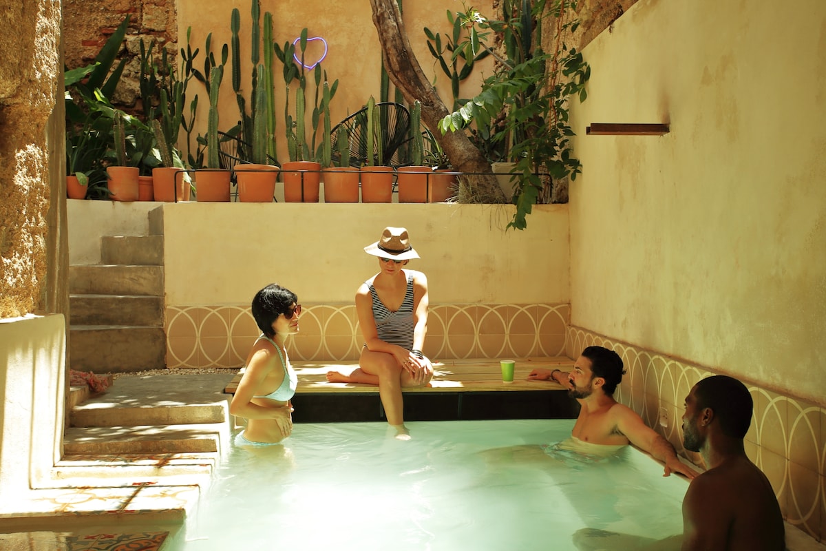 Loft Suite 5 with Pool & Balcony in Colonial Villa, Santo Domingo